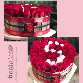 BUQUÊ NA CAIXA COM INICIAL DO NOME